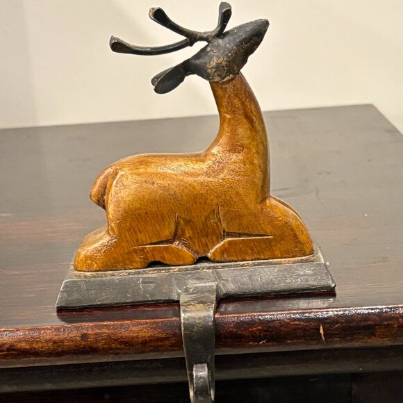 Pier 1 Reindeer Stocking Holder Hanger Wood & Wrought Iron Mantel Holiday Decor - Picture 2 of 11